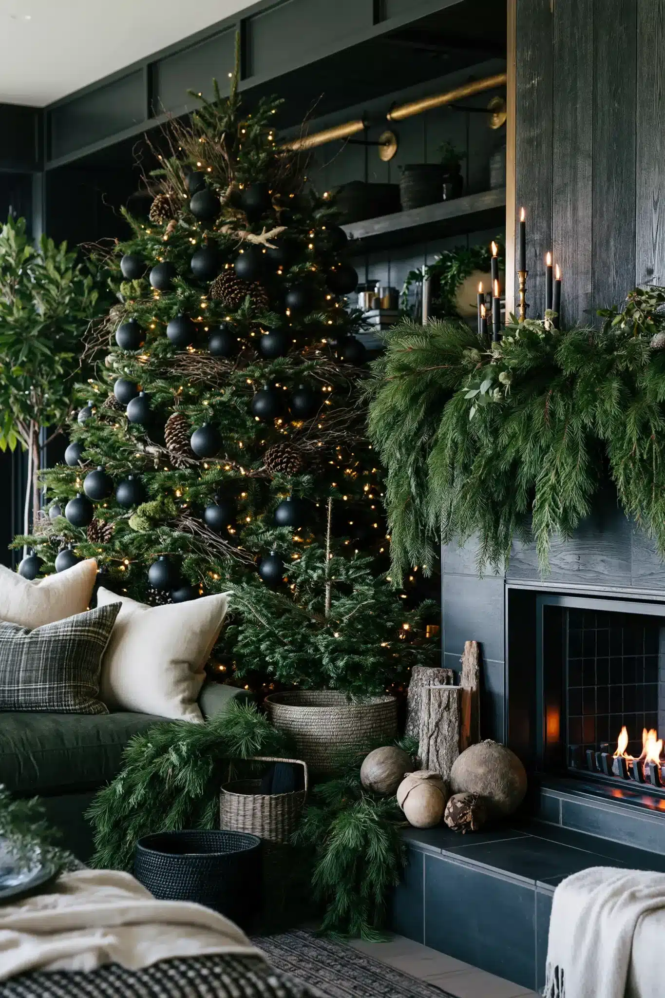 29 Moody Christmas Decor Ideas That Turn Long Evenings Into the Point moody christmas decor