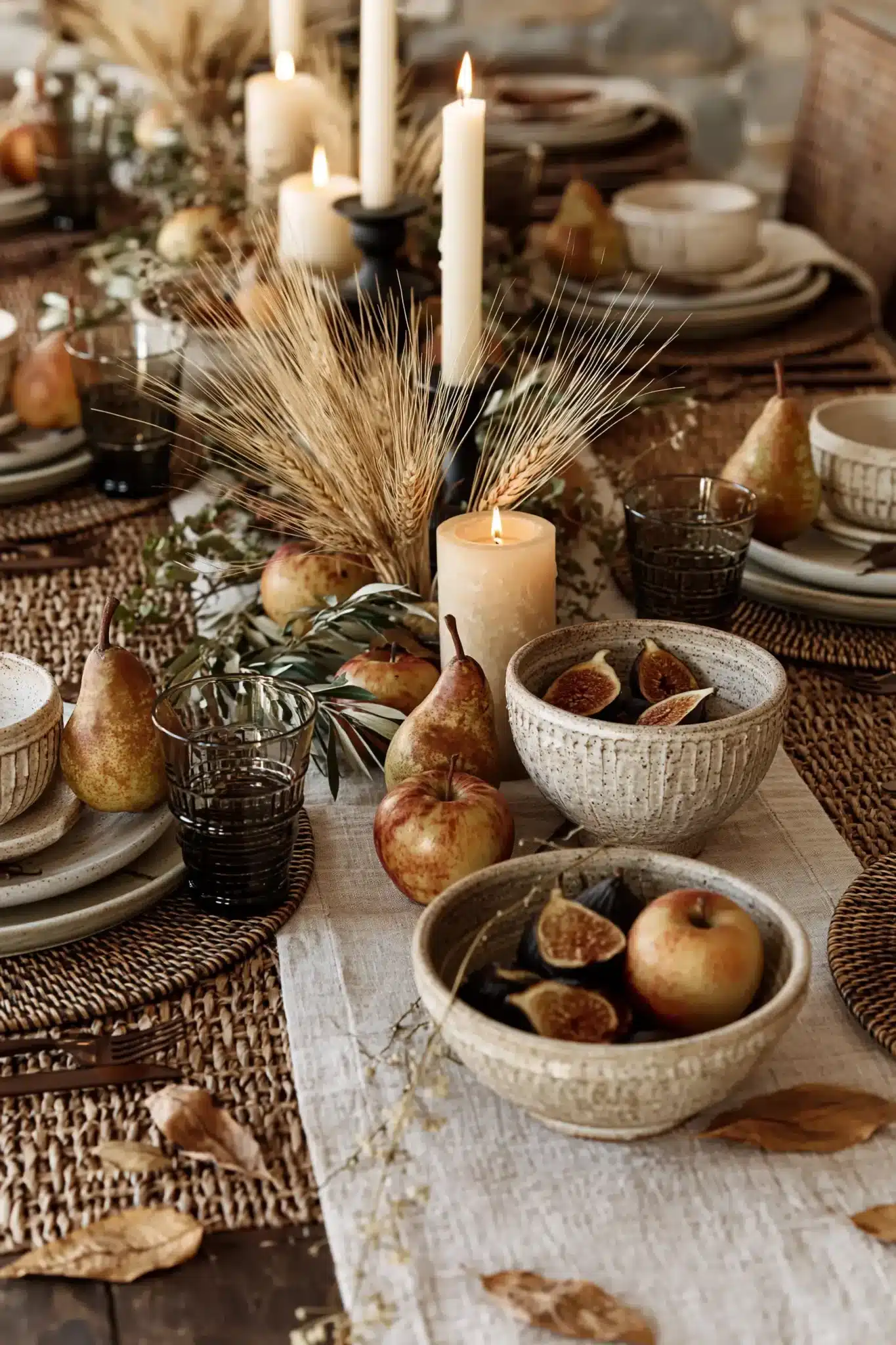 29 Thanksgiving Table Decor Ideas Worth Gathering Around thanksgiving table decor ideas