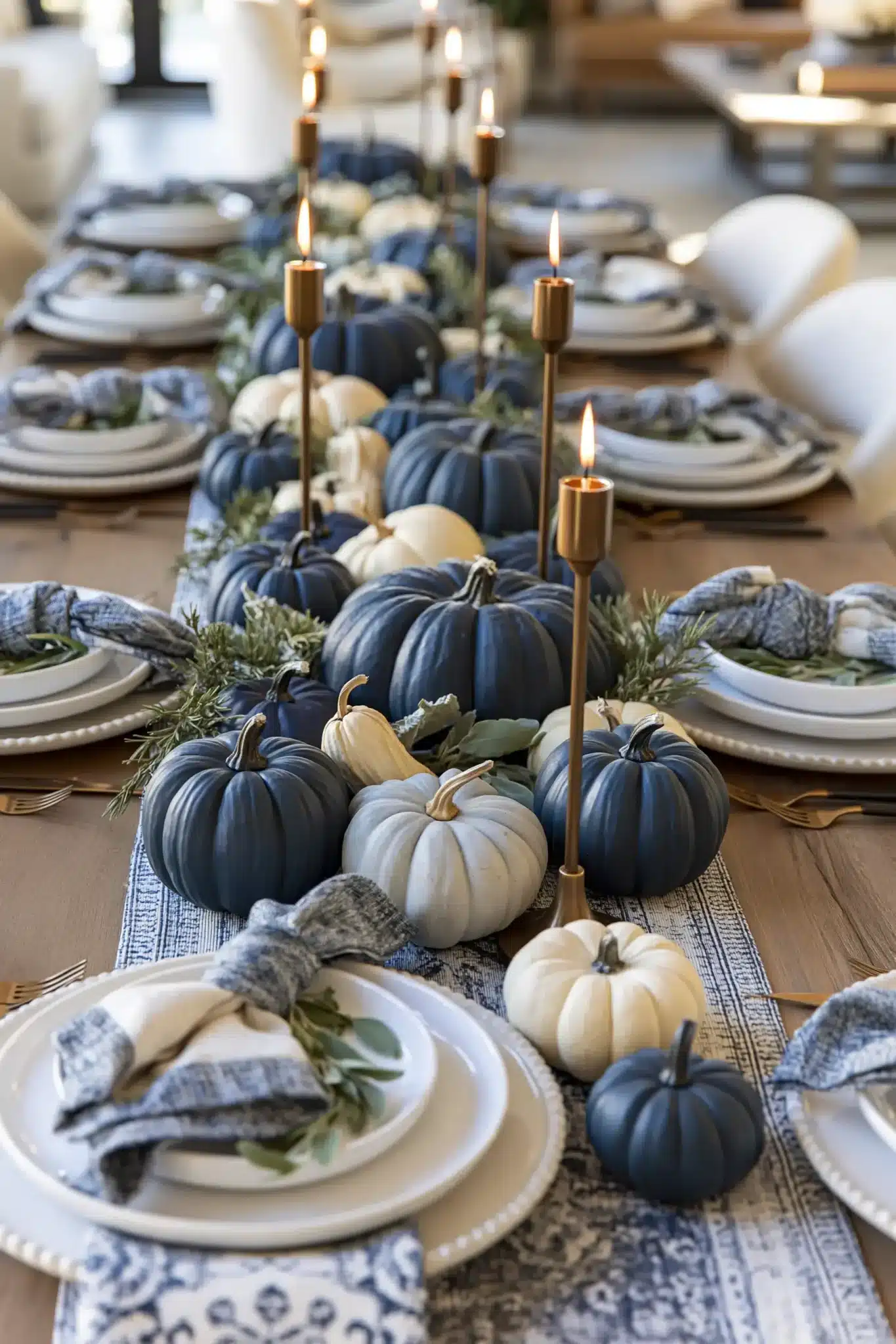 29 Blue Thanksgiving Table Decor Ideas Beyond the Usual Orange blue thanksgiving table decor