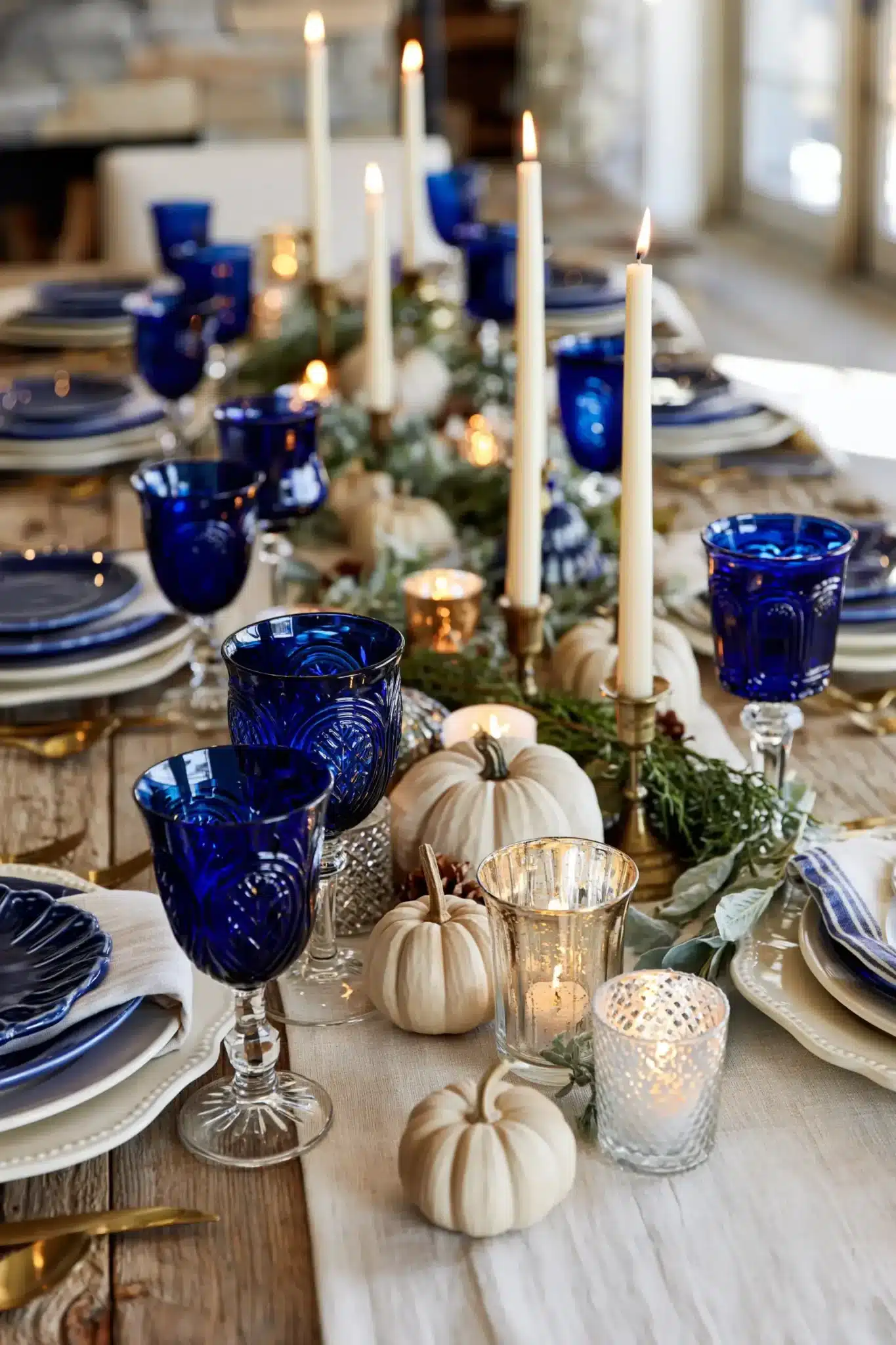29 Blue Thanksgiving Table Decor Ideas Beyond the Usual Orange blue thanksgiving table decor
